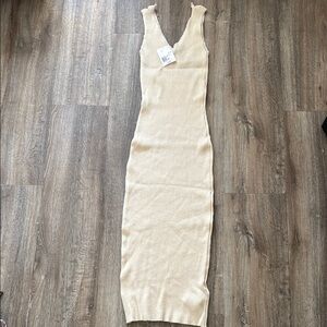 Forever 21 Cream Ribbed V-Neck Maxi Dress